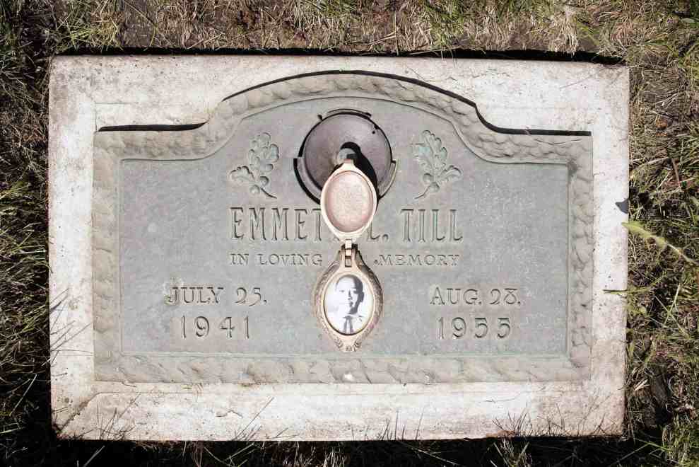 Gravestone reading Emmett L. Till in loving memory July 25
