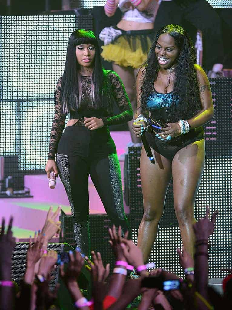 Nicki Minaj and Foxy Brown presenting award