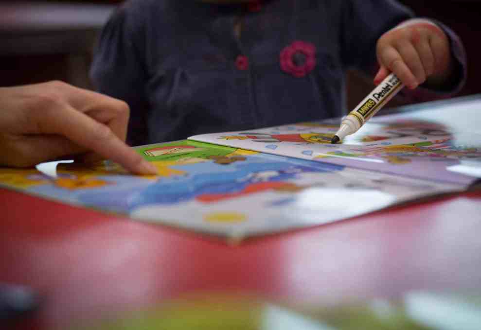 child drawing picture