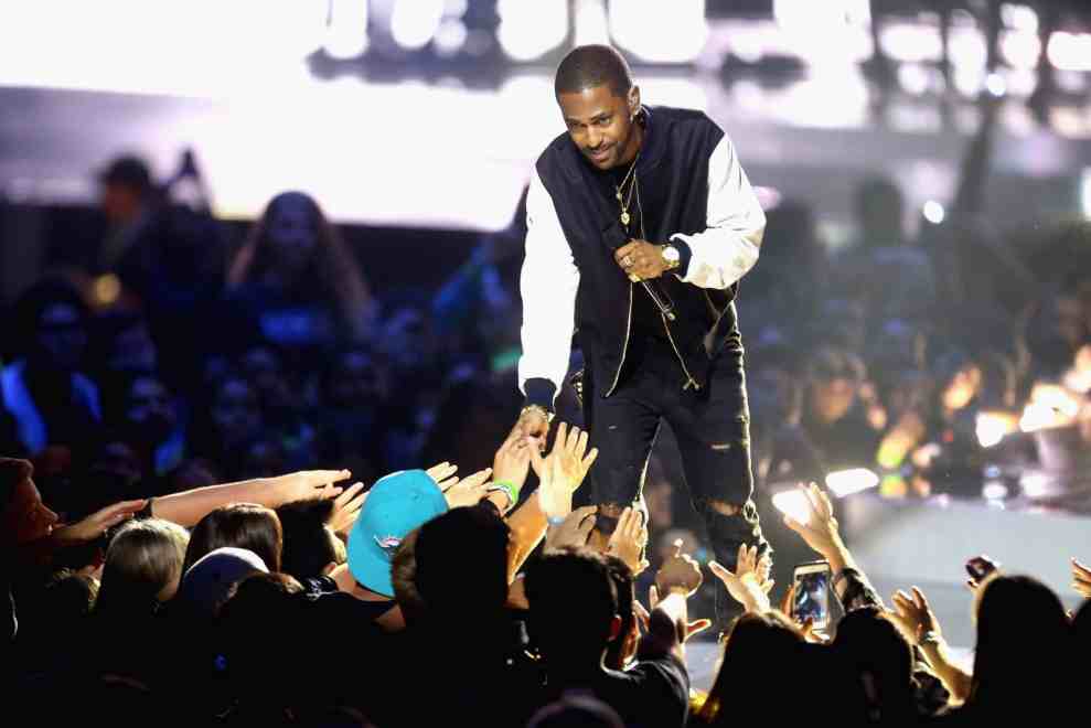 Big Sean performing