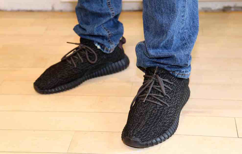 Adidas Men Yeezy Boost 350 shoes