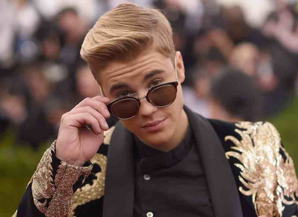 Justin Bieber arrives at the Met Gala on May 5