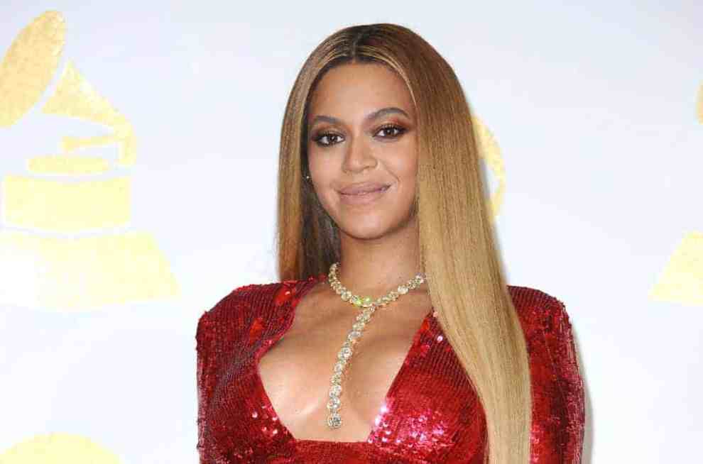 Beyonce poses in the press room at the 59th GRAMMY Awards at Staples Center on February 12