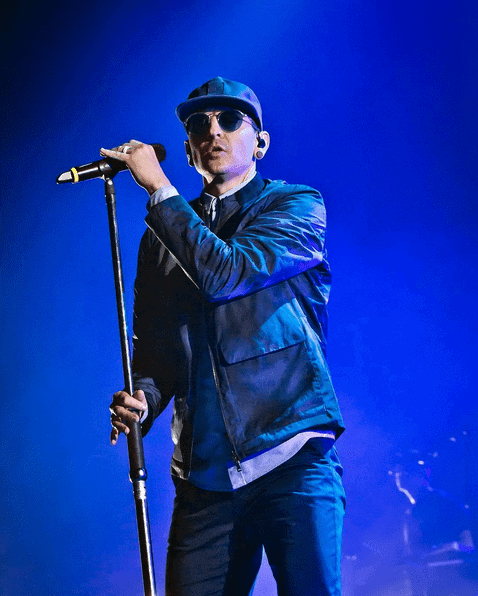 Chester Bennington of Lincoln  Park performs at the Mercedes-Benz Arena on June 12