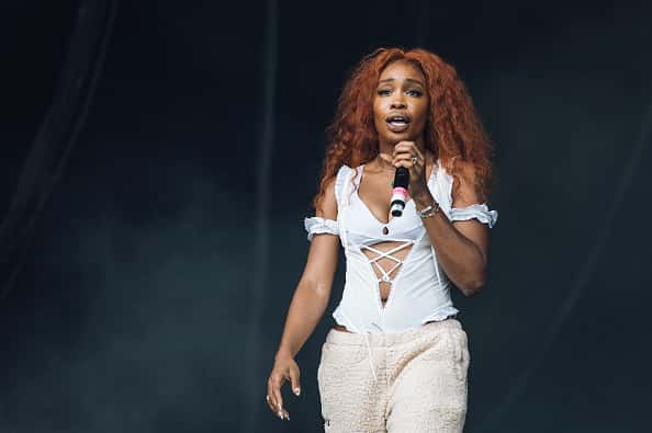 SZA performing
