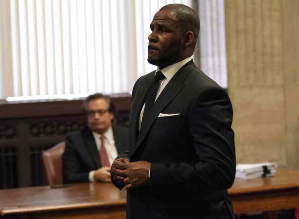 Music artist R. Kelly attends a hearing on his sex abuse case