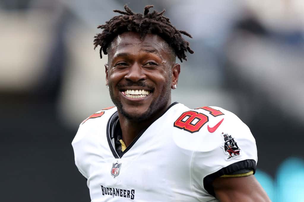 Antonio Brown, Ex-NFL Star, Extradited Back To Miami From Dubai To Face Attempted Murder Charges