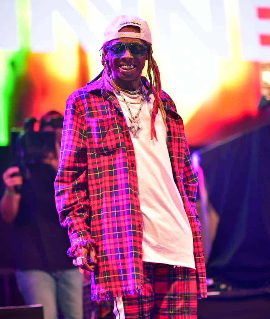 Lil' Wayne performs