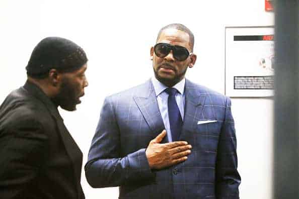 Singer R. Kelly arrives at the Daley Center for his hearing on March 6