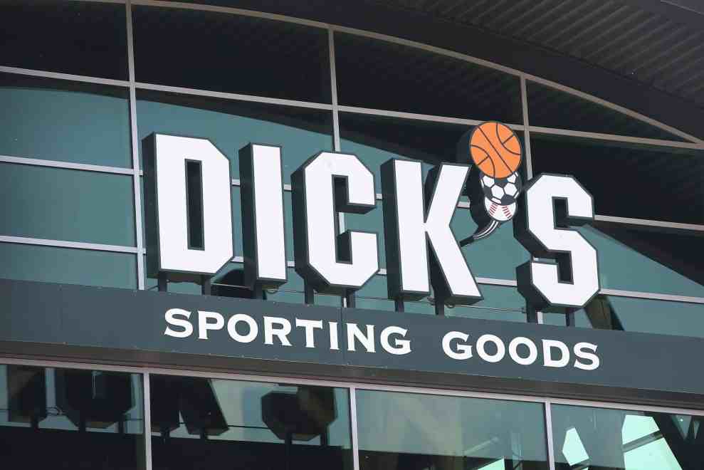 Dicks Sporting Goods Will No Longer Sell Assault-Style-Rifles in Stores