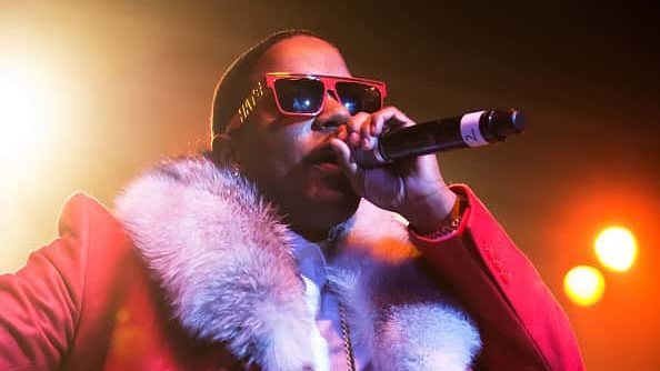 Mase performing on stage
