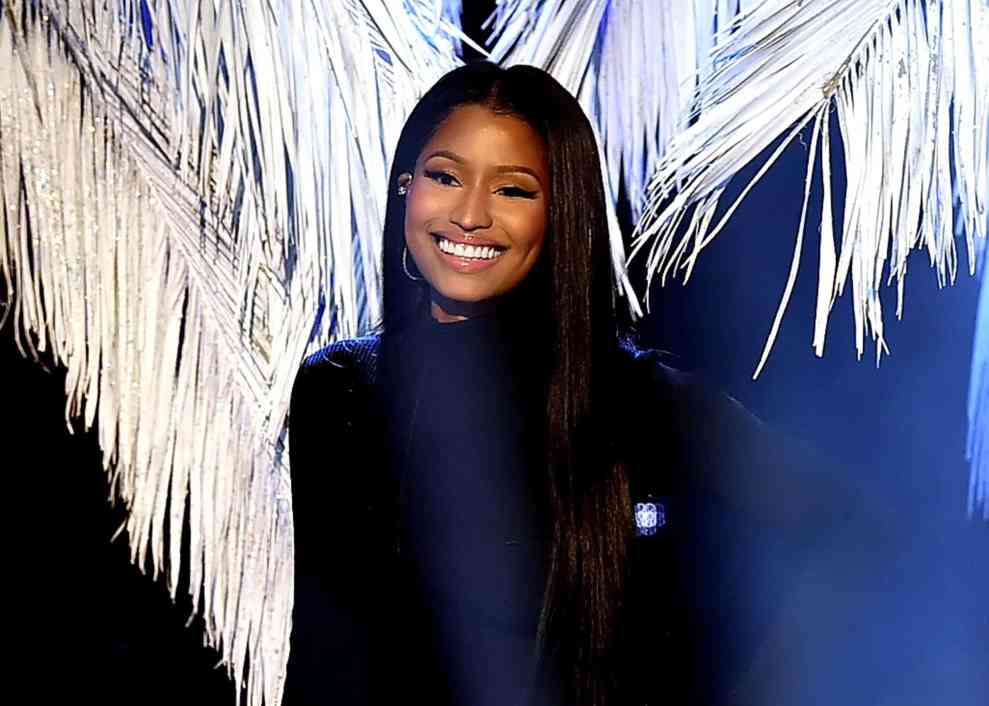 Nicki Minaj performs onstage during the 2016 American Music Awards