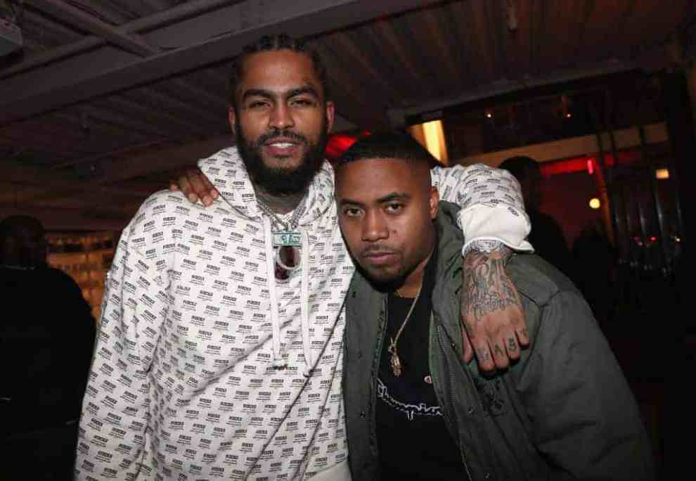 Dave East and Nas standing next to each other
