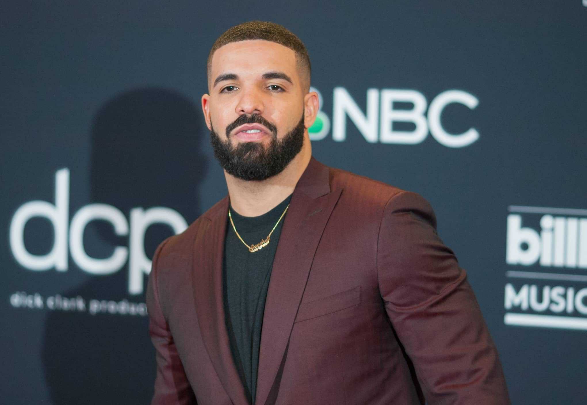 Drake Will Reportedly Discuss Squashing Beef With DMX On 'Drink Champs'