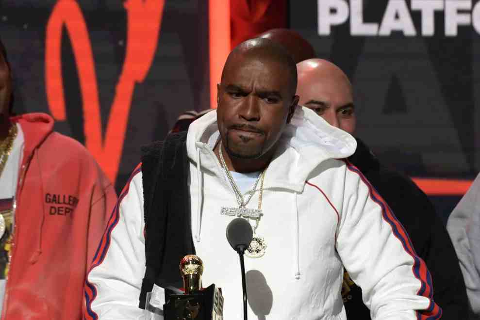 ATLANTA, GEORGIA - SEPTEMBER 30: N.O.R.E. of The Breakfast Club accepts the award for Best Hip Hop Platform onstage during the BET Hip Hop Awards 2022 at The Cobb Theater on September 30, 2022 in Atlanta, Georgia.