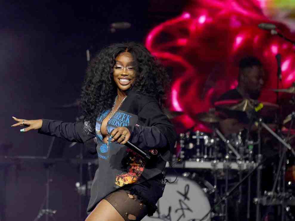 ANAHEIM, CALIFORNIA - JUNE 25: SZA performs onstage at Spotify’s Night of Music party during VidCon 2022 at Anaheim Convention Center on June 25, 2022 in Anaheim, California.