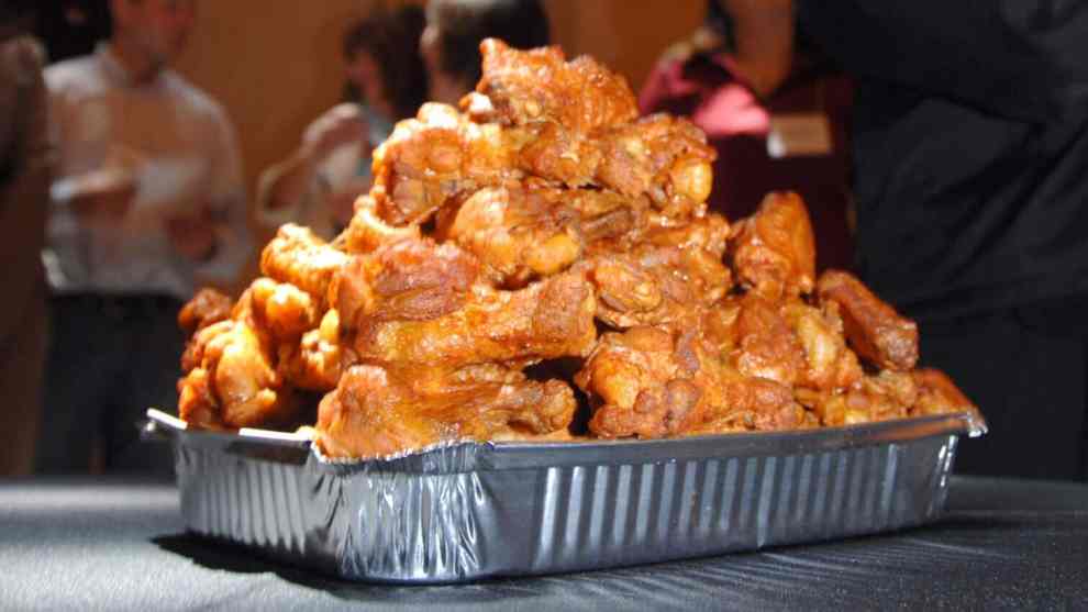 Chicken Wings during SNL's Kenan Thompson Hosts The TripRewards Ultimate Hot Wing Eating Championship - May 21, 2007 at Grand Central Station in New York City, New York, United States.