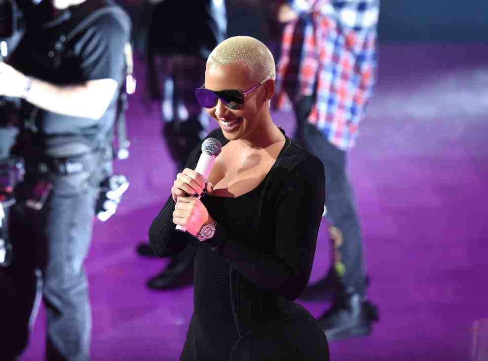 NEW YORK, NY - JULY 11: Amber Rose performs onstage during the VH1 Hip Hop Honors: All Hail The Queens at David Geffen Hall on July 11, 2016 in New York City.