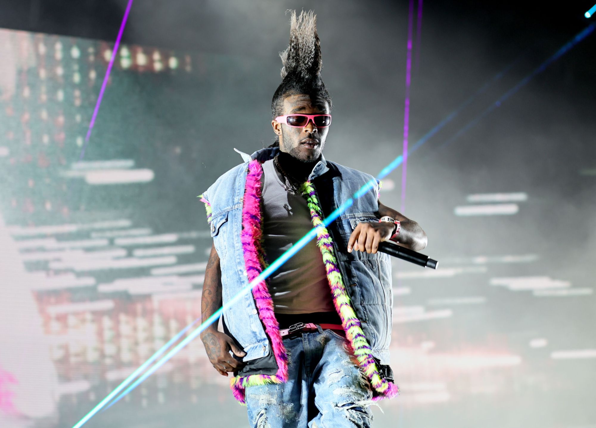 Lil Uzi Responds To Backlash After Rapping 'Make A City Girl Believe In ...