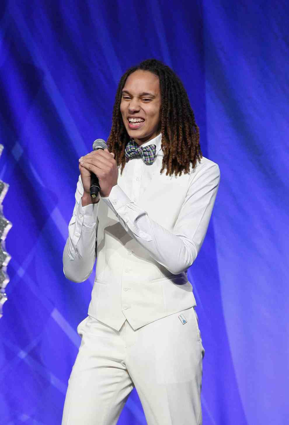 Brittney Griner accpeta an award during the 24th Annual GLAAD Media Awards at the Hilton San Francisco - Union Square on May 11, 2013 in San Francisco, California.