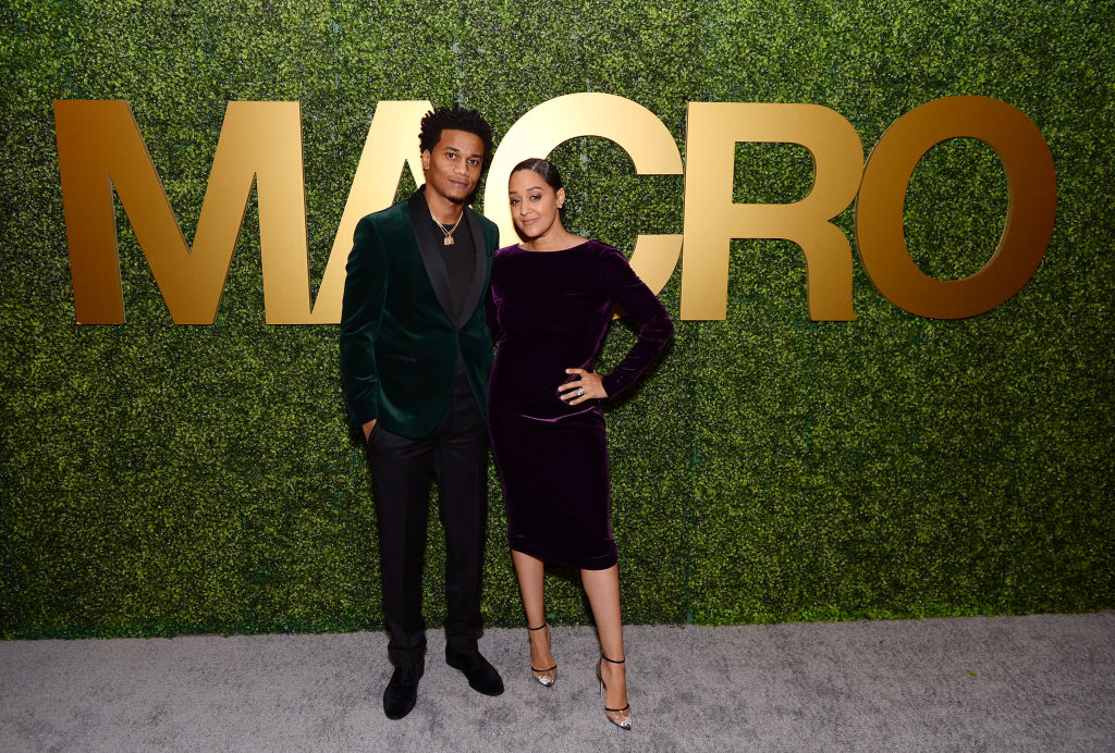 Tia Mowry And Cory Hardrict Awkwardly Hug On Red Carpet: ‘Everyone Looks Uncomfortable’