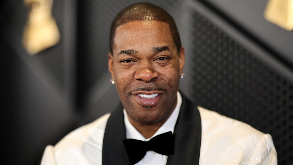 Busta Rhymes Wows Fans With Youthful Appearance At New York Knicks Game