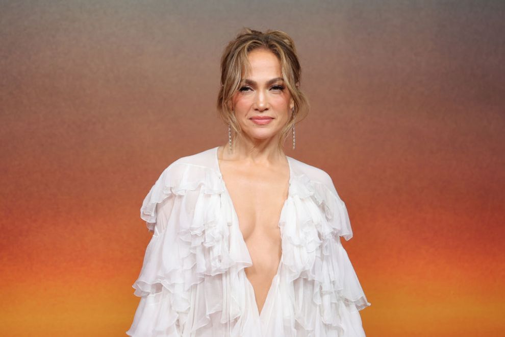 Jennifer Lopez poses during the 'Atlas' Mexico City Fan Event at Plaza Toreo Parque Central on May 21, 2024 in Naucalpan de Juarez, Mexico.