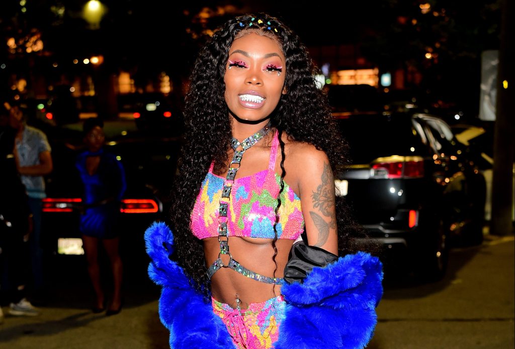 Kash Doll And Asian Doll Trade Shots Online