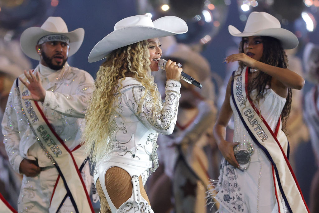 Beyoncé & Levi Tease Cowboy Carter Tour Dress Code