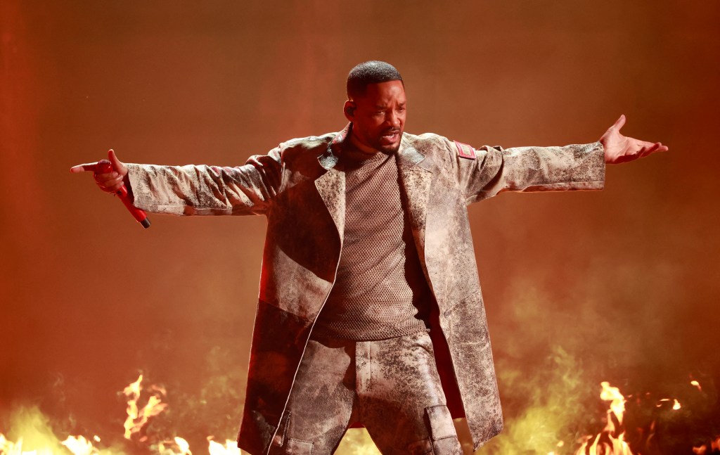 Will Smith Gets Emotional Honoring James Avery At Vegas Show