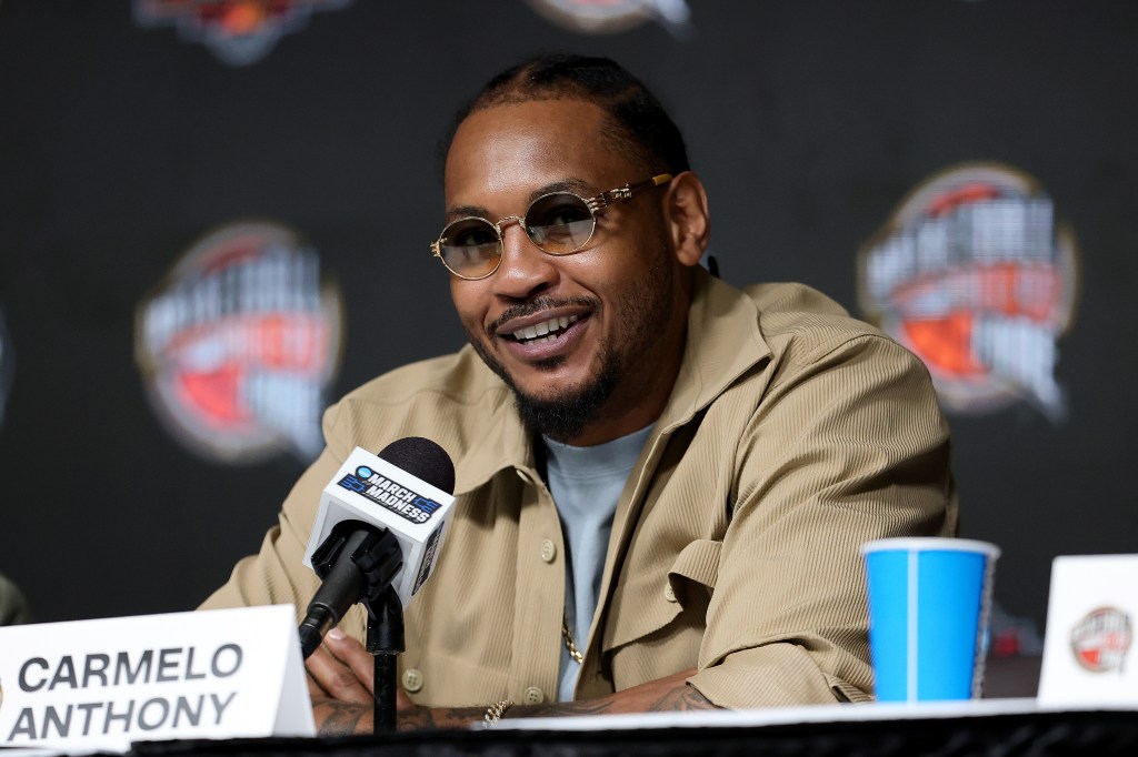 Carmelo Anthony Gives Commencement Address At Syracuse University