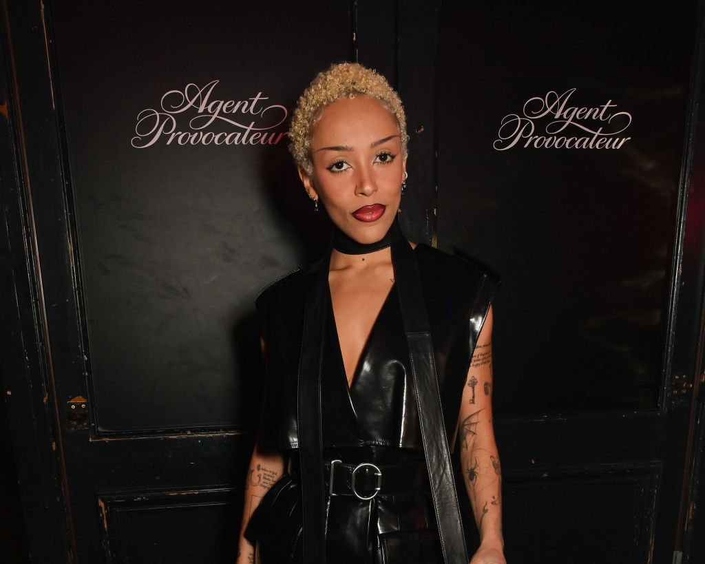 Doja Cat Sparks Viral Debate, Claims Fan ‘Manhandled’ Her