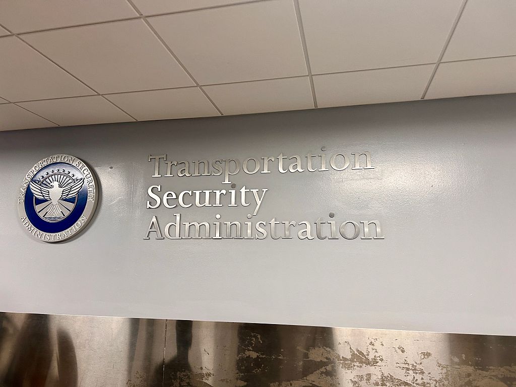 TSA Ends Shoe Removal Policy At Airports