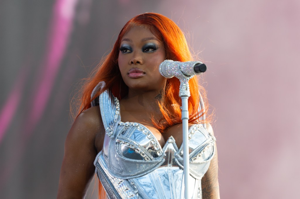 Summer Walker Embraces Her Body, Tells Haters Off