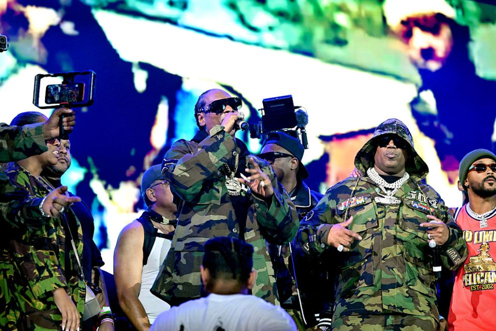 Snoop Dogg Shocks Fans With Surprise Appearance During Cash Money vs. No Limit 'Verzuz'