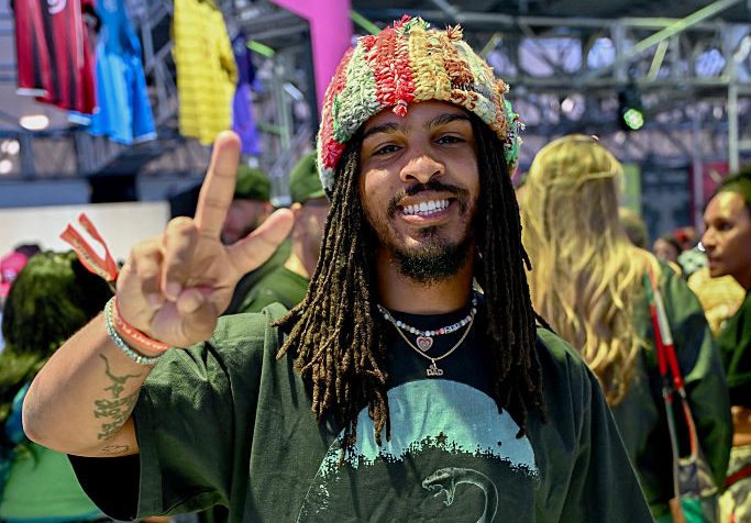 Keith Lee Receives Hundreds Of Offers From Businesses To Support His Trending Holiday Food Giveaway