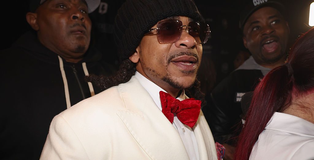 Max B Hosts Wavesgiving Event In Harlem