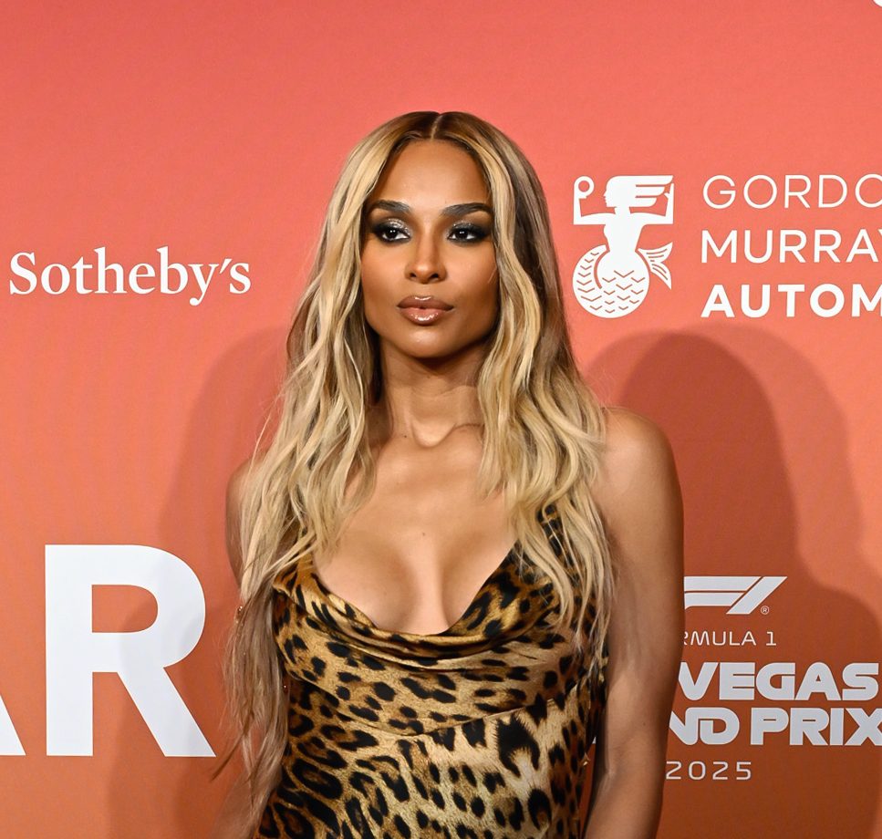 Ciara Shuts Down Times Square With Surprise Flash Mob