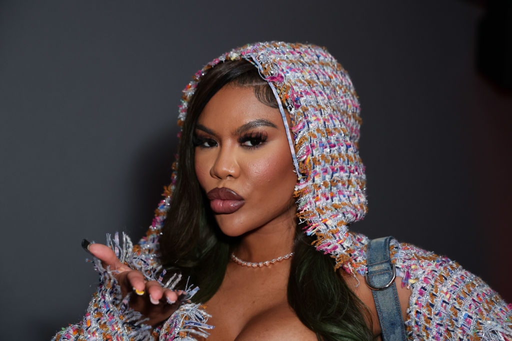 Chinese Kitty Disses Justin Laboy & Claims Drake In DMs In Freestyle