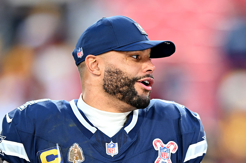 NFL Star Dak Prescott Gets Teammates Together To Give Christmas Bonuses To Cowboys Staff