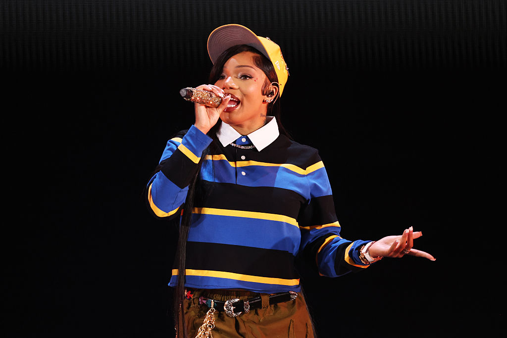 GloRilla Seemingly Addresses Allegation She Abandoned Her Family