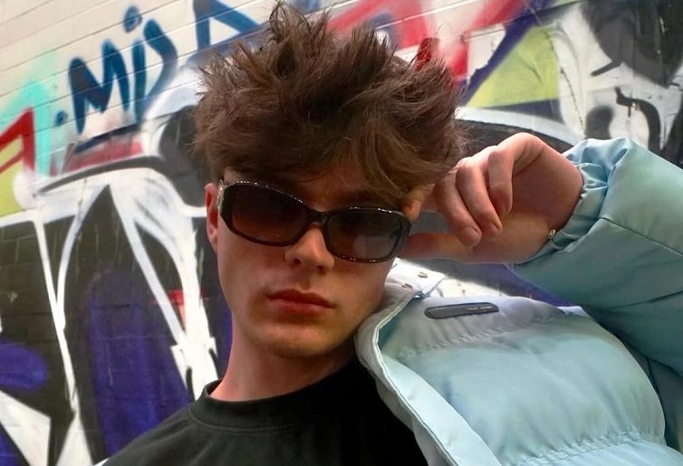 Emerging Cali Star Jason Peters Is About To Make His Debut