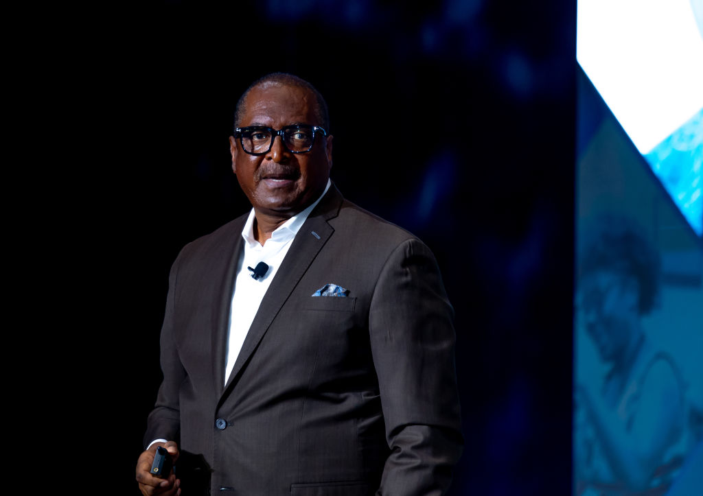 Matthew Knowles Walks Out Of Interview After Awkward Reporter Interaction