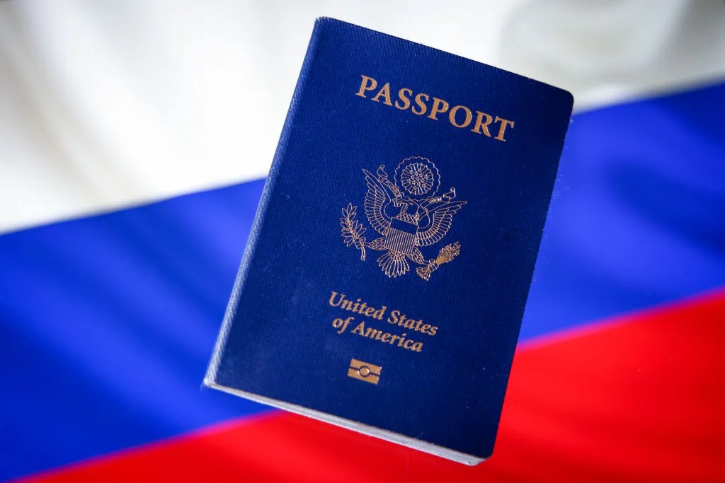 Parents With Over $2,500 in Unpaid Child Support Face Passport Revocation
